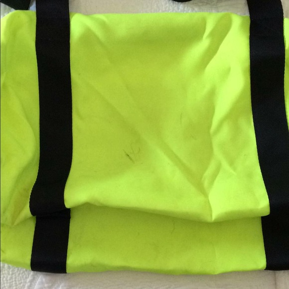 Pink duffle - Picture 2 of 5